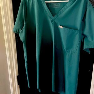 Figs goin lite amazon green